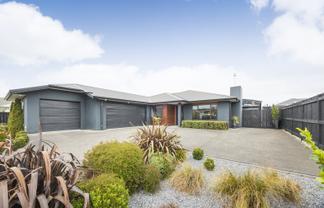 7 Mediterranean Grove, Fitzherbert