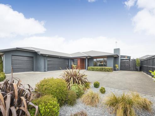 7 Mediterranean Grove, Fitzherbert