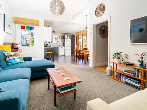 187 Queens Drive, Lyall Bay