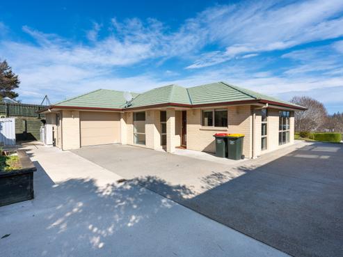 45 Whitehaven Street, Lawrence