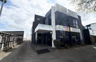 Refurbished Ground Floor Office with 5 Car Parks