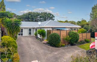 61 Gosford Drive, Botany Downs