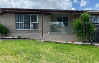 2/44 Howe Street, Howick