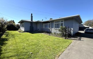 12 McLauchlan Street , Springlands