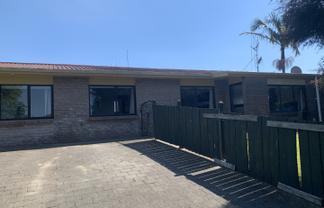 36B Heron Avenue East, Matua