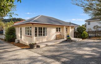 29B Ranui Terrace, Tawa