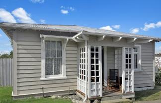 8 Richardson Street, Woodville