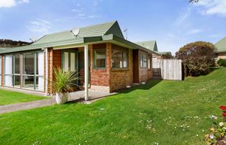 70/42 Main Road, Tawa