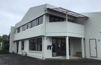 Office and Workshop in Greerton