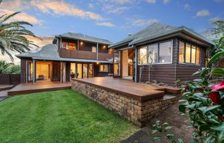 16 Braemar Road, Castor Bay
