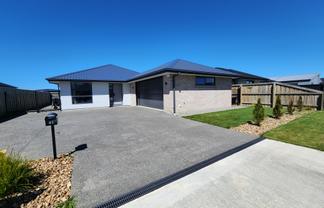 42 Mehrtens Crescent, Woodend