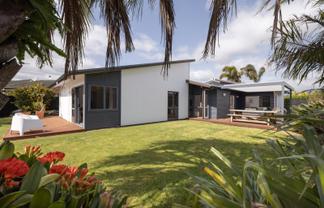 12 Hinemarama Close, Papamoa