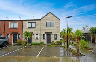27/137 Hall Ave, Favona