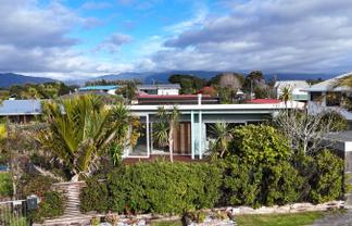 15 Cook Street, Carters Beach