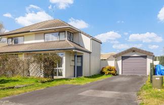 2/18 Carnot Street, Glenholme