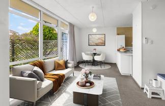 2/18 Carnot Street, Glenholme