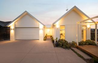 42 Livingstone Drive, Papamoa