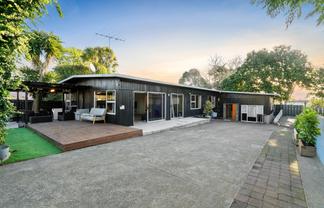517 Weymouth Road, Weymouth