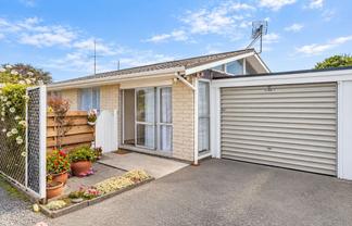 2/17 Sandra Street, South New Brighton