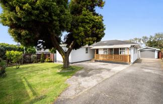 17 Leaver Place, Weymouth