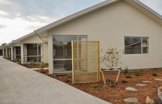 4/135 Edgeware Road, Saint Albans