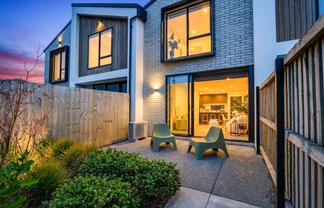 3/321 Lincoln Road, Addington