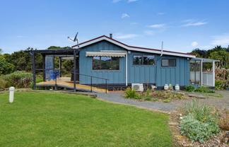 43 Pahi Road, Paparoa