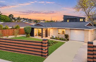16 & 16A Maugham Drive, Bucklands Beach