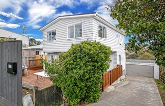 640 Beach Road, Browns Bay