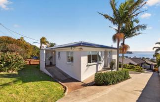 954 Whangaparaoa Road, Manly