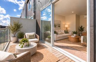 5 Wharetana Crescent, New Lynn
