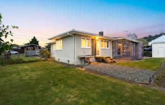2 Isobel Street, Fairy Springs