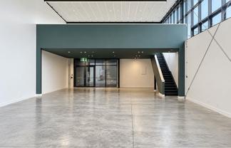 CBRE - High-Stud Showroom/Warehouse Opportunity