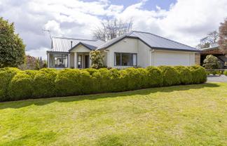 14A Ngamotu Road, Hilltop