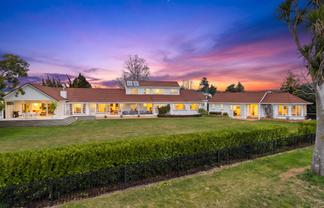 6 Cooper Avenue, Holdens Bay