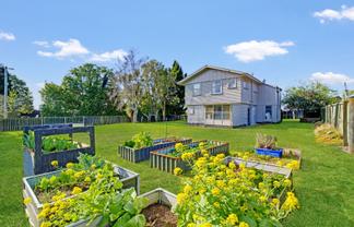 6 Lee Road, Hannahs Bay