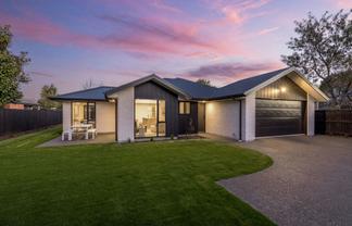 55B Aorangi Road, Bryndwr