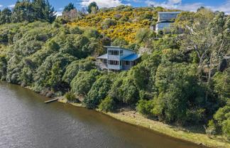 30 McIntosh Road, Brighton