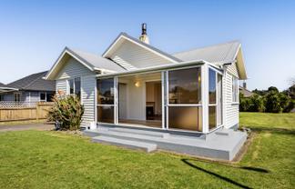 22 Whitcombe Road, Opunake