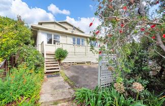 2/75 Benson Road, Remuera