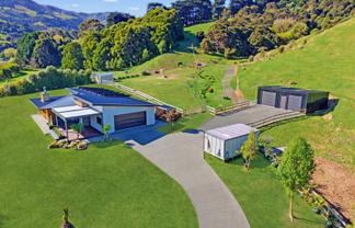 54 Pawsons Valley Road, Duvauchelle