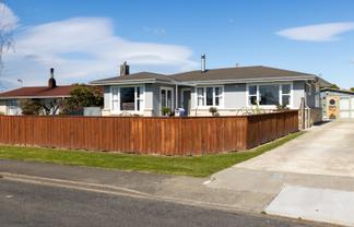 17 Folkestone Drive, Flaxmere
