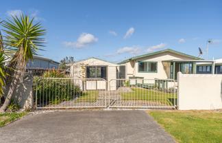 384 Pukehina Parade, Pukehina