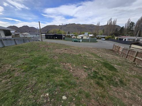 8 Waitaki Drive East, Otematata