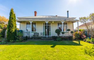 327 Church Street, West End