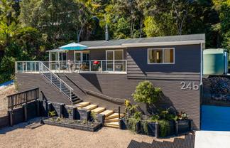 24 Te Toki Road, Ostend