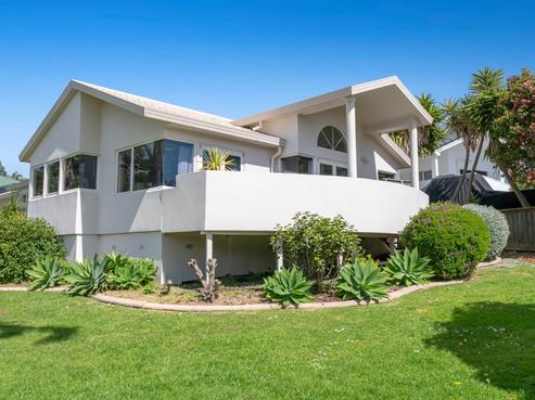 2 Mollyhawk Rise, Arkles Bay