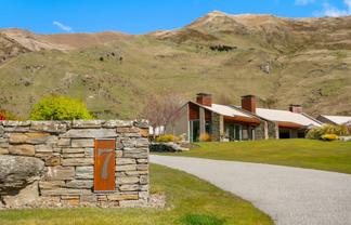 7 Foxglove Heights, Wanaka