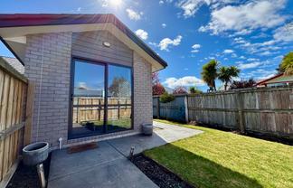 10a Woodend Road, Woodend