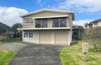 74 Kiwi Esplanade, Mangere Bridge